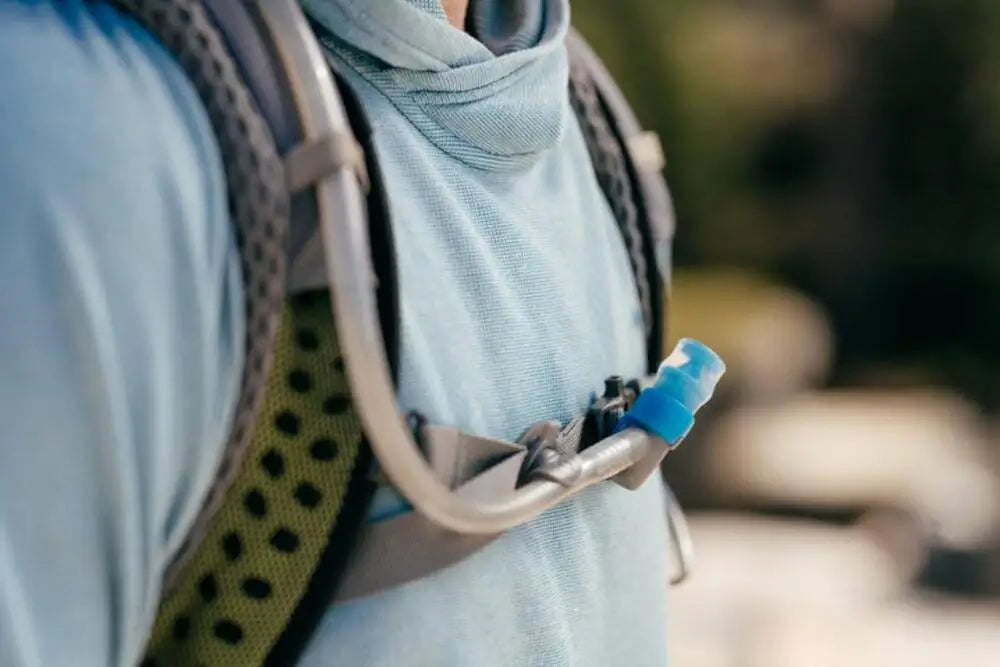 (2pcs/5pcs)Hydration Magnet Tube Attachment for HydraPak,   Clip,Water Bladder Hose Clip